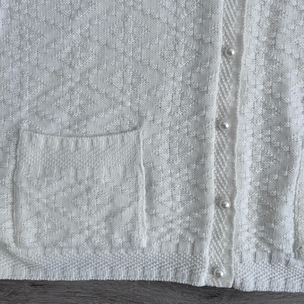 Women's vintage white D'Allaird's cable-knit cardigan sweater size L - Picture 6 of 10